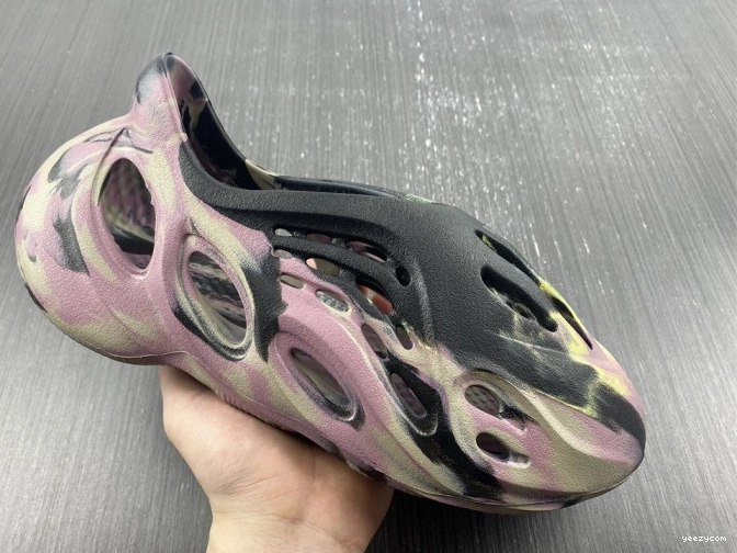 Foam MX IG9562 Adidas Yeezy RNR Carbon 1021